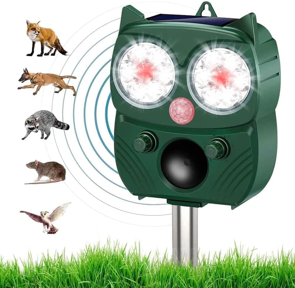 Solar Animal Repeller, Ultrasonic Repellent, Motion Detection, Led Flashing Light, Dog, Cat Repellent, Squirrel, Raccoon, Skunk, Rabbit, Rodent, Fox, Deer, Etc.